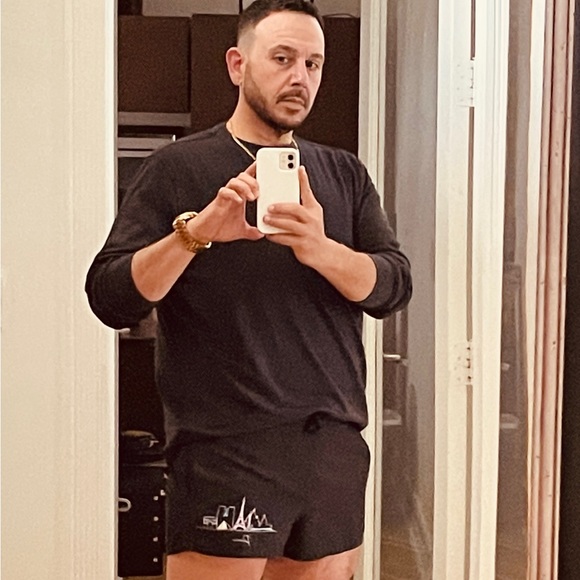 Instagram @thisiscmm_ - Picture 5 of 7